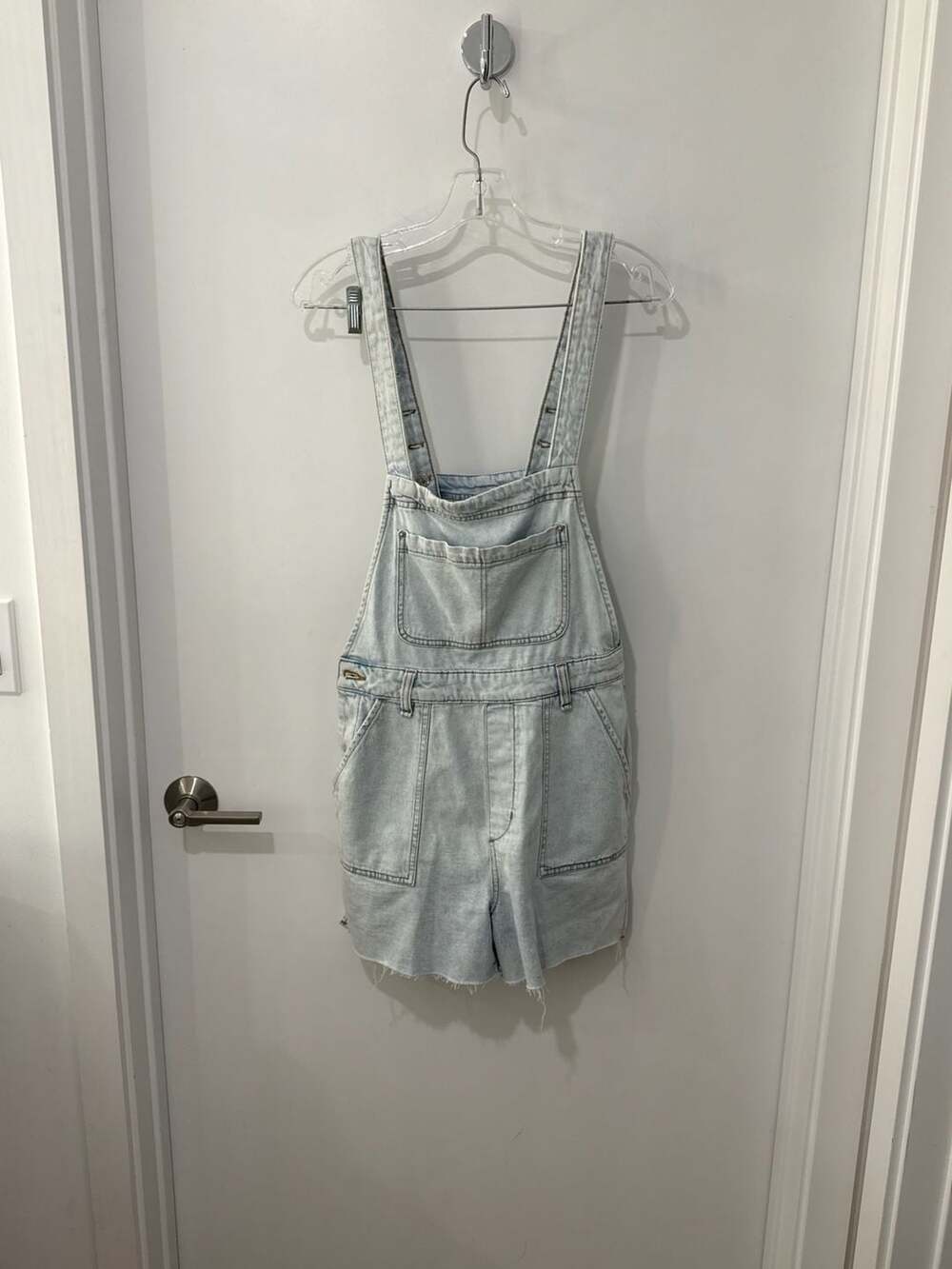 WeWoreWhat Women's Light Wash Denim Short Overalls